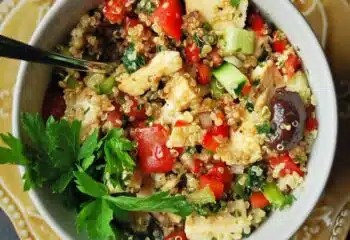 (S) Chicken Mediterrenean Quinoa Salad